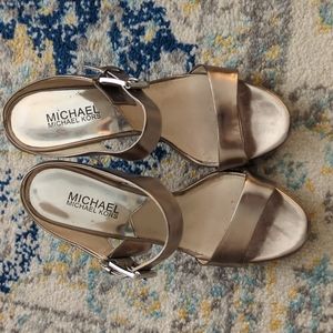 Michael kors gold dress heels